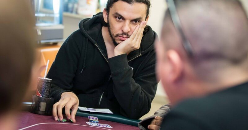 Майкл Асеведо - автор книги "Современная теория покера"